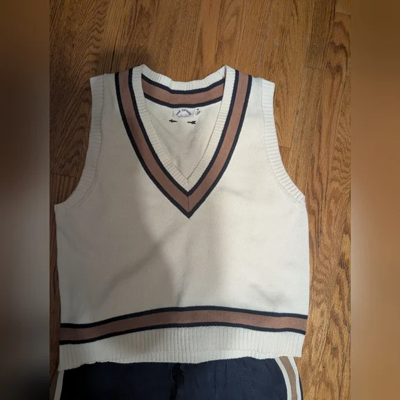 Reiss Women's Navy Track Pants with Stripes And Cotton Vest Medium - Picture 3 of 10